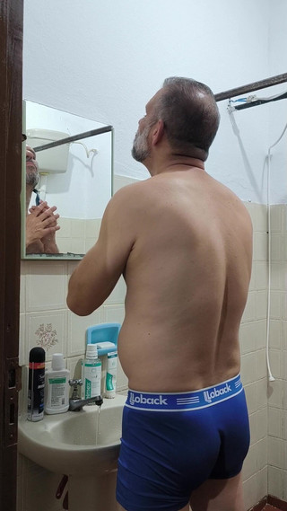 Carmona's father: Kto lubi starszego faceta