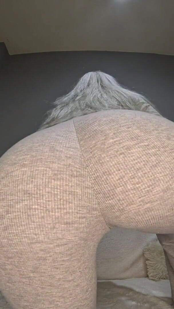 iamdirtydoll: Blasting Wet Farts
