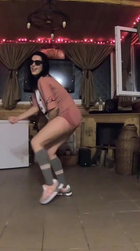 Milfycalla Dance-