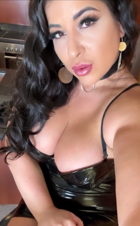 LadyAyse5: Slouží nejlepší turecké bohyni!