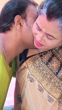 Dadi maa k sath kiya sert sikişiyor ya da dadi maa ka vegina hua fali fali