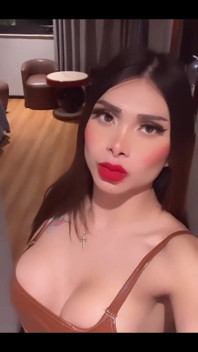 Myslíš, že bychom vypadali dobře, vy a já máme sex v hotelu s zrcadlovou tekou?
