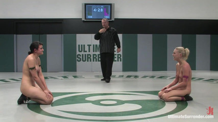 Ultimate surrender by Kink: 사만다 신 "파이썬" (0-0) vs 페니 플레이 "타라스크" (0-0)