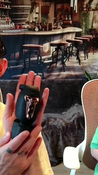Latihan unboxing pelatih penis gokipa yang bergetar dan bertukar pasangan
