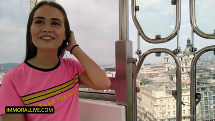 Immoral Family: Jenny's Ferris wheel ride w/ step bro &melhor amigo - Meia-irmã pervertida...