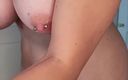 Little Jolie Roux: Eu mudei meu mamilo e piercings na buceta