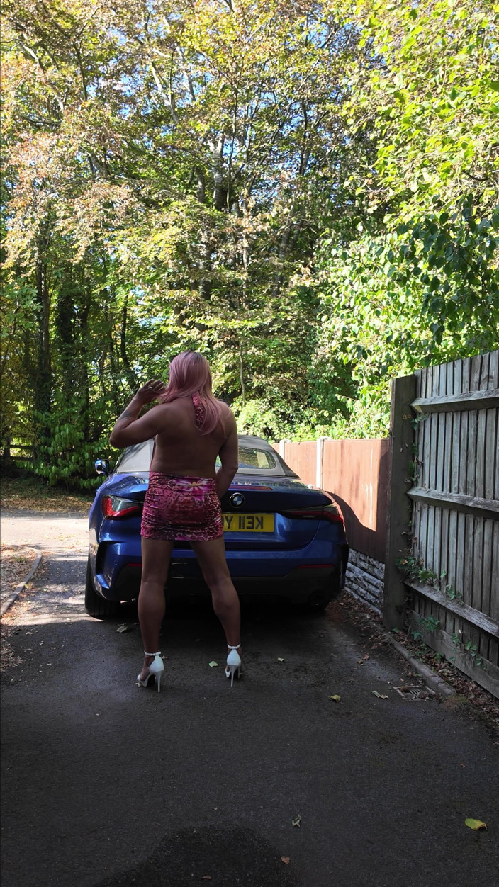 Kellycd2022: Sexy Crossdresser Kellycd2022 in My Summer Dress and Heels