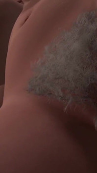 Gri saçlı genç erkek avcısı üstte büyük kalın yarağa biniyor | 3D Porn