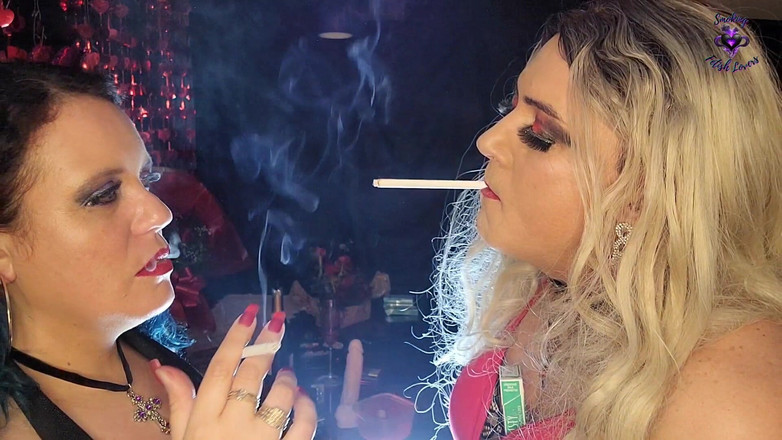 HollyCox: Séduction enfumée : baisers Misty120s