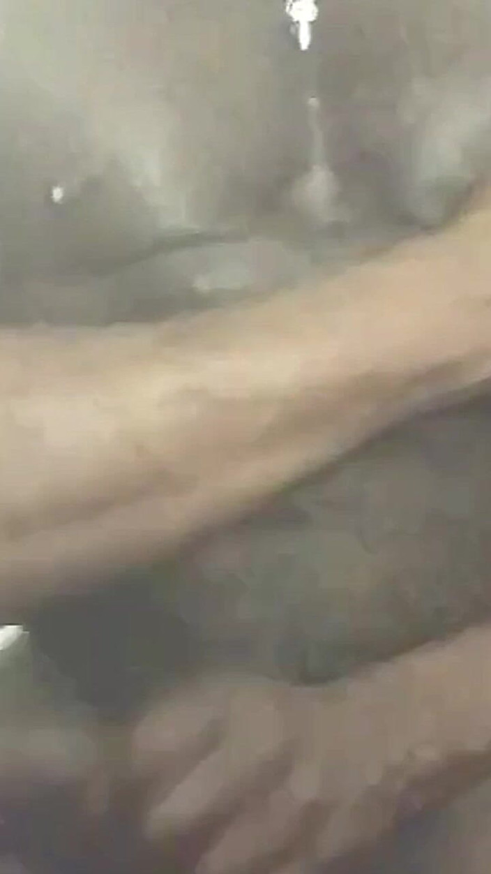 Black smoking muscle stepdad: Sesi ngentot ganas sama kontol besar pria kulit hitam sampai...