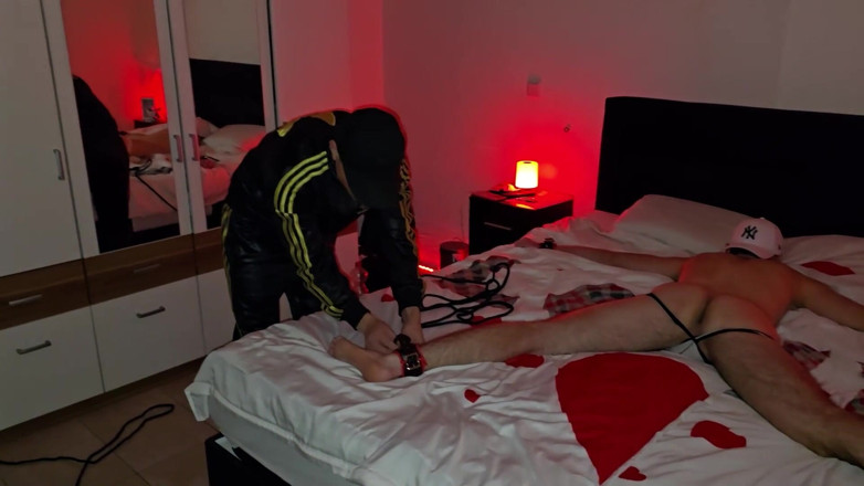 boyzxy212: 게이 포르노: 복수 - 묶여서 Bareback을 사용하는 게이 소년