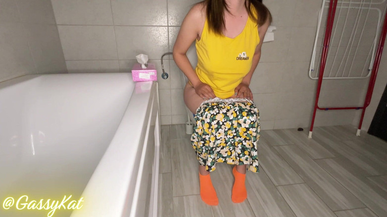 GassyKat: The Daily Toilet Episode 7
