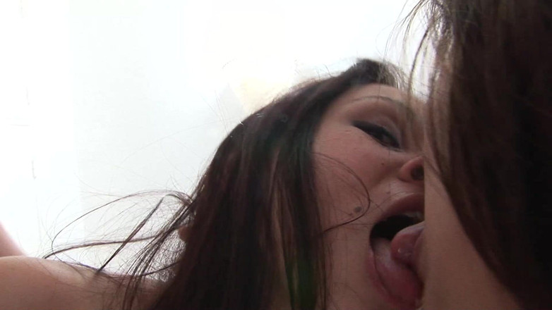 Perv Milfs n Teens: Lola sahnesi- sapık orta yaşlı seksi kadınlar