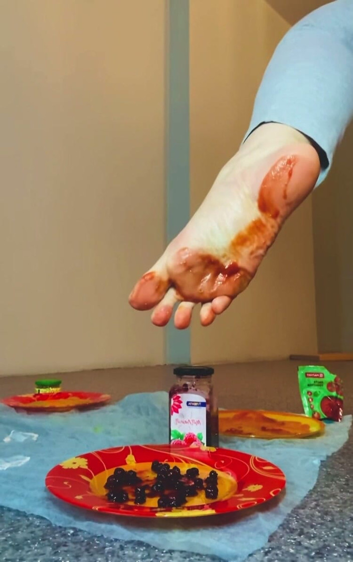 VikkiGeorgia: Jeu de pieds alimentaire