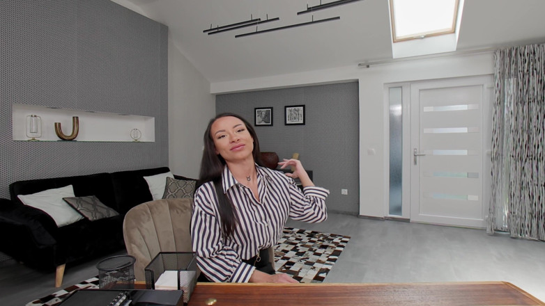 VR pornnow 2D: Privat Secretary Starring Caramella
