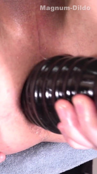 Mariquita en masturbación anal - parte 10