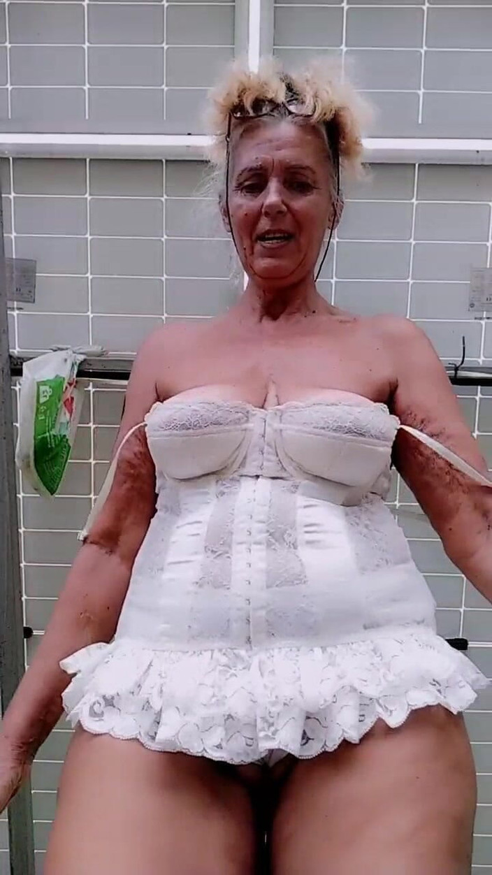 Lukerya: Suri rumah Lukerya yang ceria: apabila pengubahsuaian selesai, keajaiban kaki...