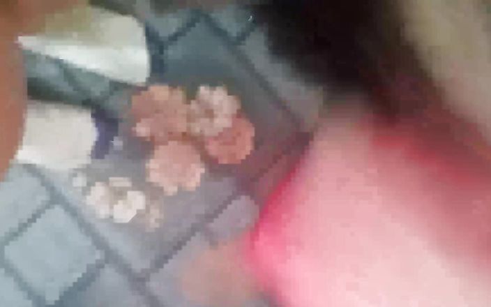 SHAKRATASNEEM: Adik tiri dan abang tiri ngentot memek hot adik tirinya...