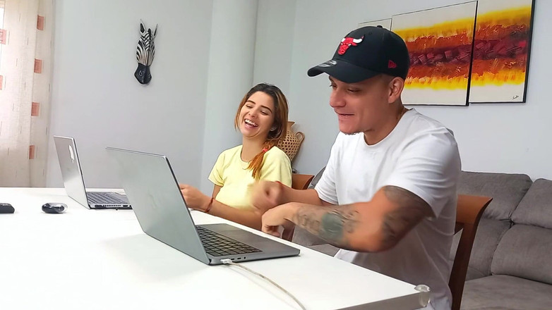 Labestiaylabella: Занимаюсь сексом с моей лучшей подругой.