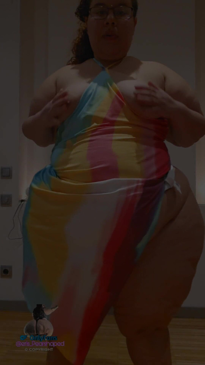 Eris_Pearshaped: Ampliando y abriendo mi culo para ti