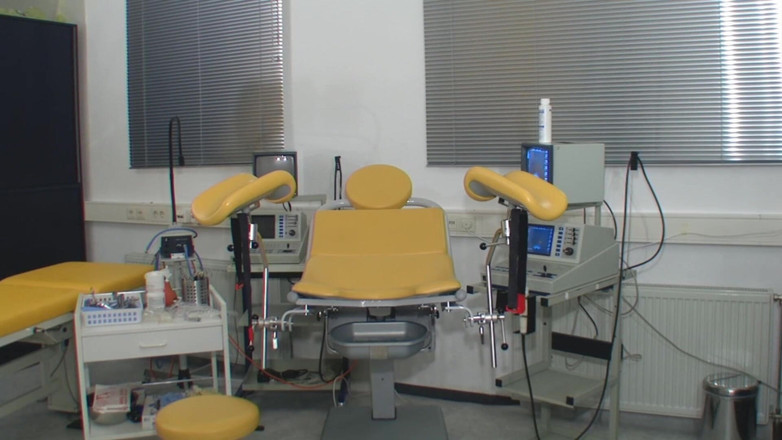 Rubber & Clinic Studio - 1ATOYS: Melancap di pejabat gyn