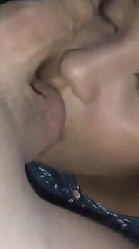 みんなが家を出ていたので、義理の妹の部屋に行って、彼女の録音を驚かせたんだ。彼女はそれを気に入ってくれて、結局はフーになったんだ
