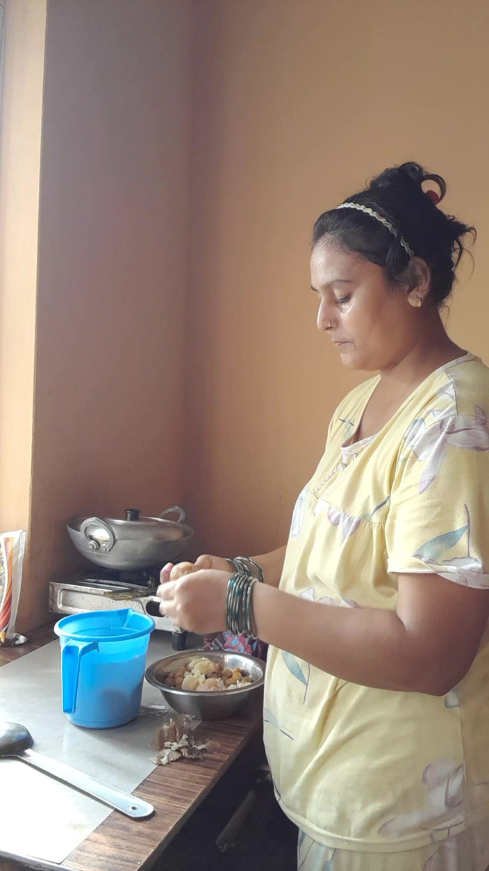 Puja555: Belle-sœur dévergondée