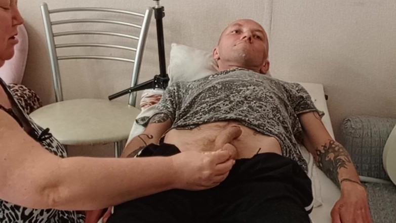 Zona901: Stiefmoeder kwam om pik te zuigen om een portie sperma...