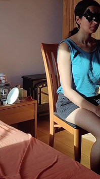 Esposa da nalgadas a una stripper