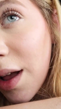 น้องสาวเลี้ยงช่วยฉันเลิกติดพนัน - Becky Summer