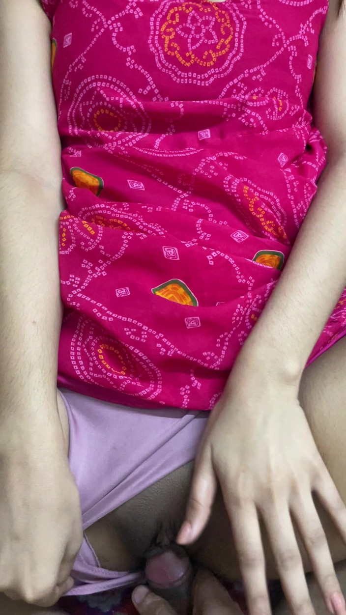 wickedriya: Première sodomie avec ma copine à la taille minuscule