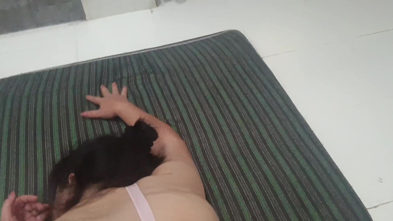 Rocky_Ankita: Setiausaha pejabat Delhi berkongkek keras dengan bos