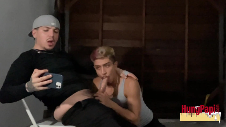 Hung Papi: 갱 깡패 자지를 빨아주는 게이 Cholo