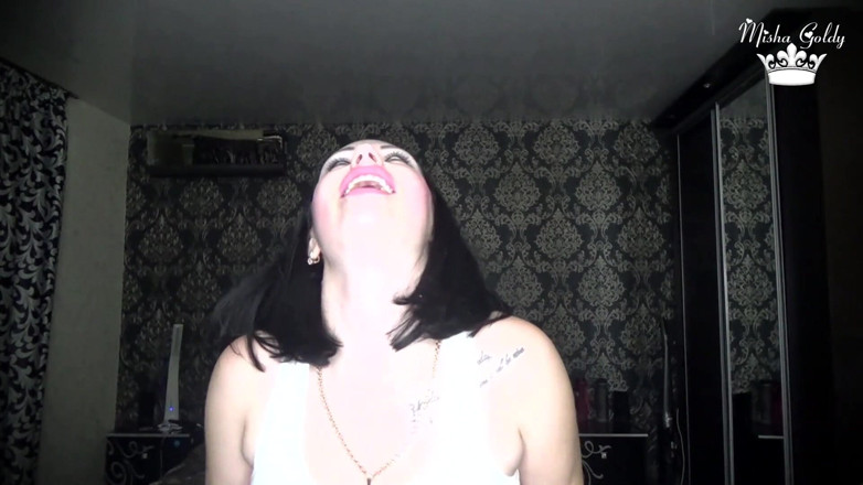 Goddess Misha Goldy: Strong shoulders muscles worship! Sport motivation for pathetic loser like...