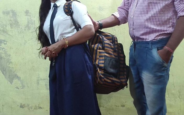 Mumbai Ashu: Индийская девушка трахается с учителем в коллаже