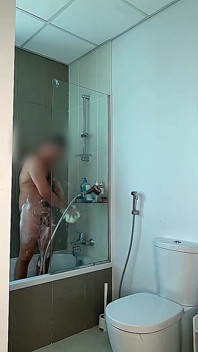 Essa Bunda Era Demais - Enteado Perde O Controle Quando a Madrasta Entra Nua