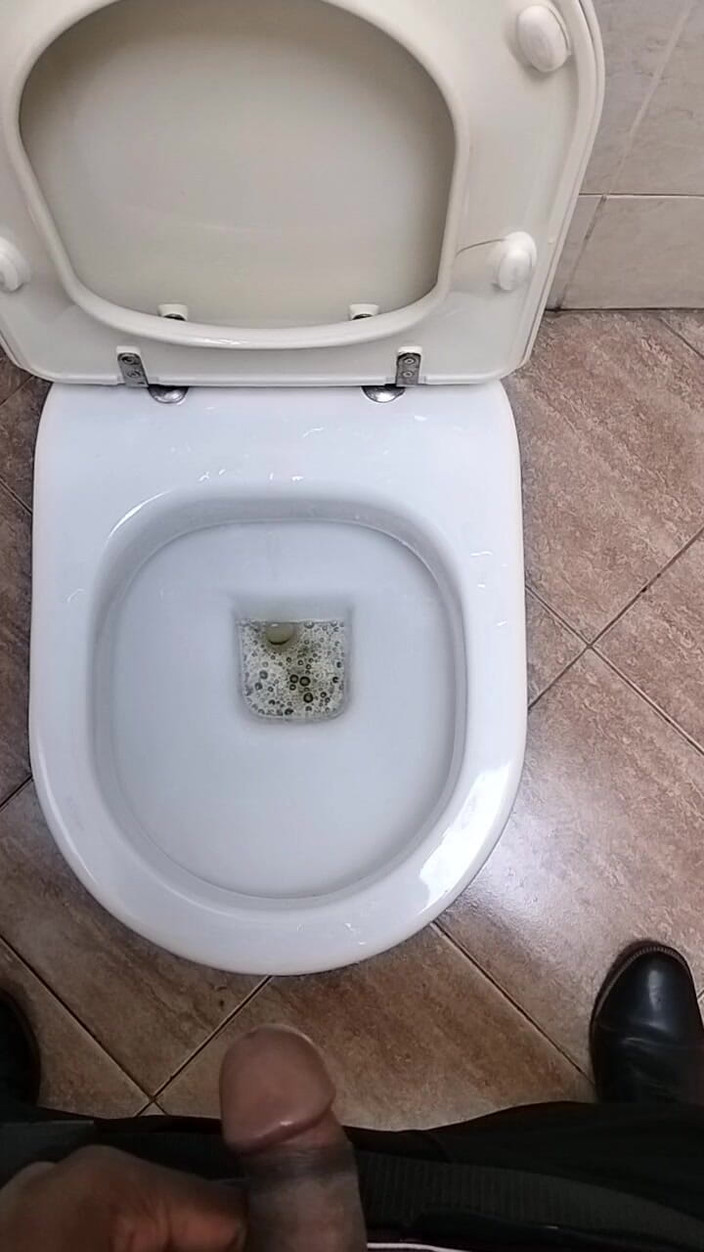 Blackcock83: Meando y la masturbación