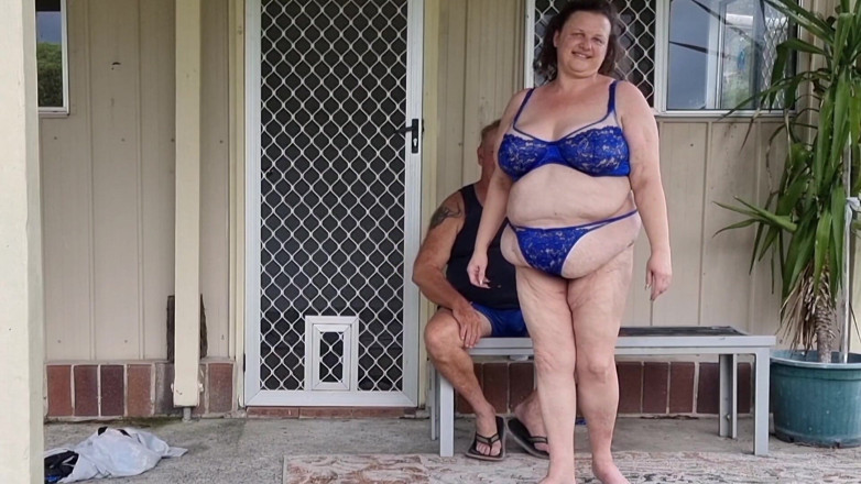 WeAreFukBunnies: Outdoors, Where Everyone Can See