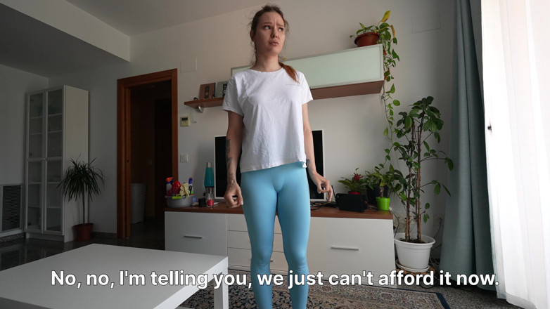 Alexa Poshspicy: Hospodyně je ochotná udělat cokoli, aby si udržela práci