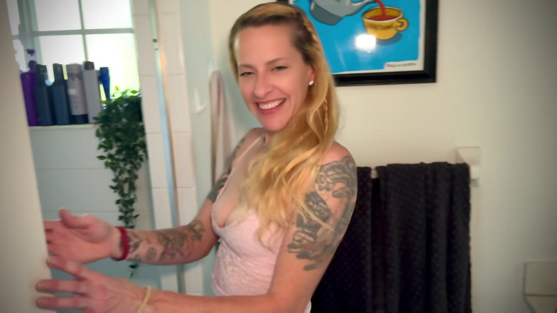 Mila Mynx: I Held My Pee for 12 Hours!