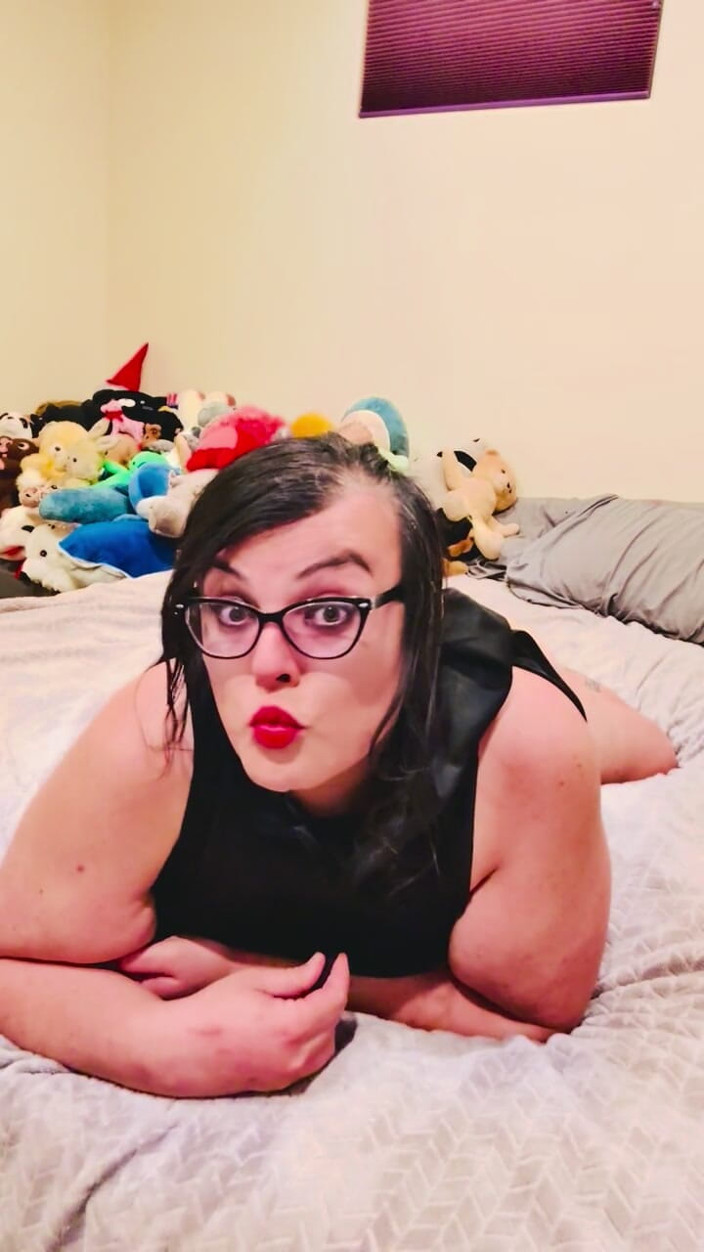 Christi Cream Cake: Jiggly Cake From a Trans BBW Bimbo