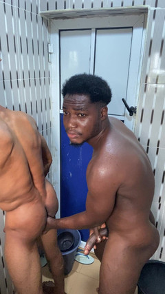 Dverse: Homies potrzebowała penisa i dostała dobrego