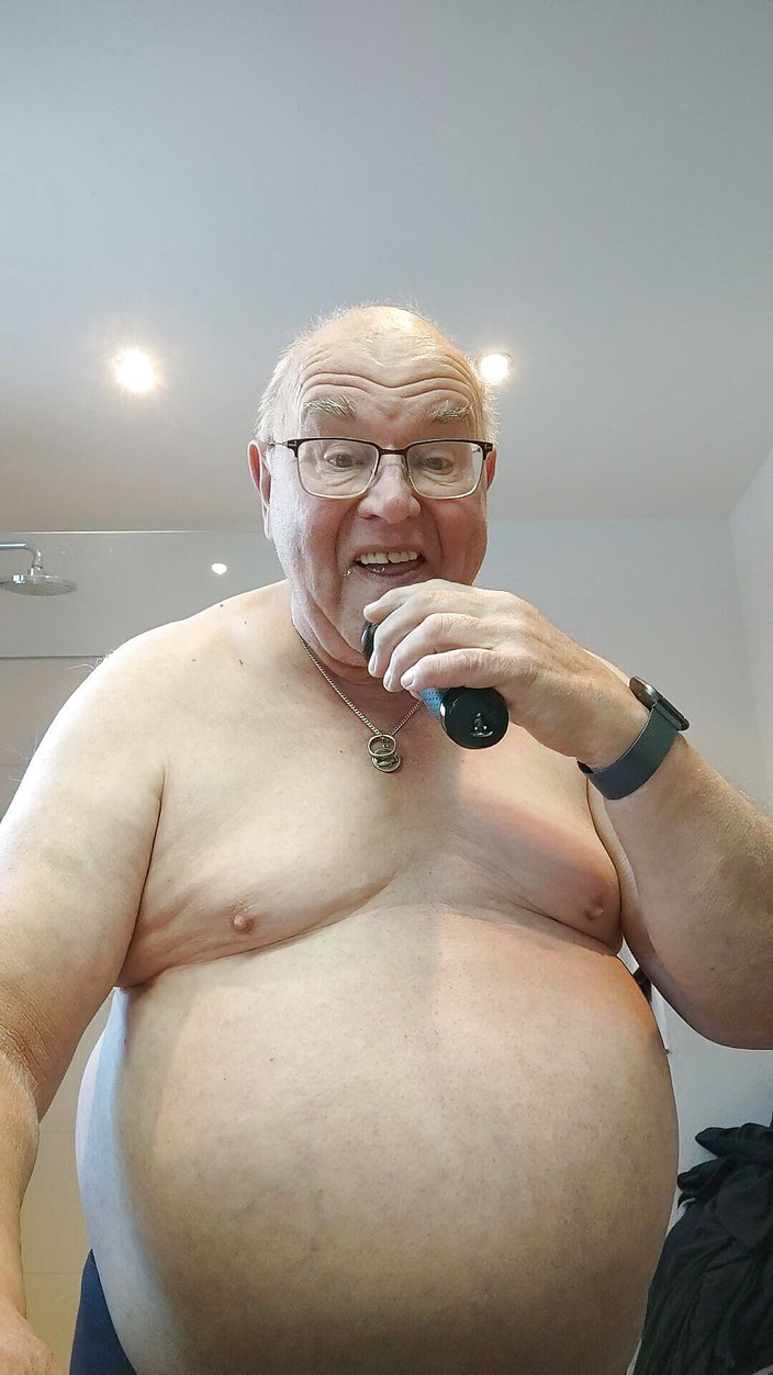 Karlchengeil: 私は私の甘いものが好きです!Gives Me Pleasure