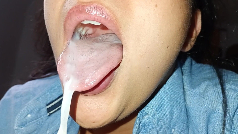 Theman1000: Succhiare fino a quando non si ottiene una gola profonda...
