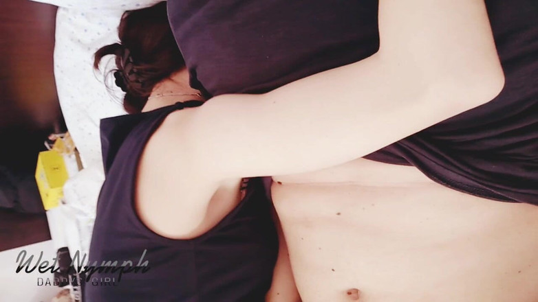 Wet Nymph: 紧致阴户为大鸡巴提供酒店客房服务