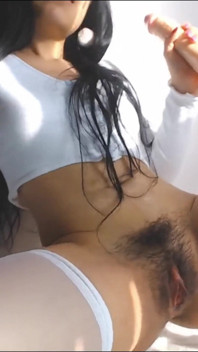 Chlupatá kundička Angel Fuck - Divoká touha se setkává s Pure Innocence