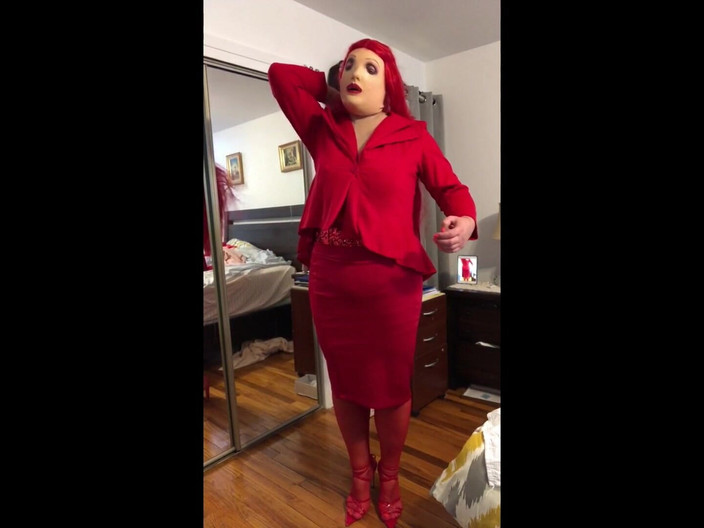 Deanna Doll: Deanna bambola TRAvestito in leotard si sgrilletta la figa