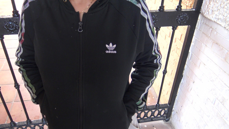 Souzan Halabi: Turkisk gatuhora ger gratis avrunkning till amerikansk turist i Izmir