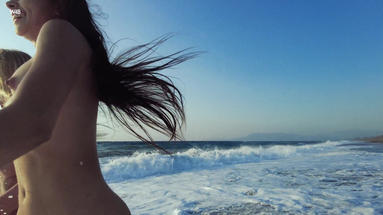 Watch4beauty: Keseronokan pantai