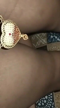 Indianca Priya Bhabhi se fute cu bărbatul Mhalim